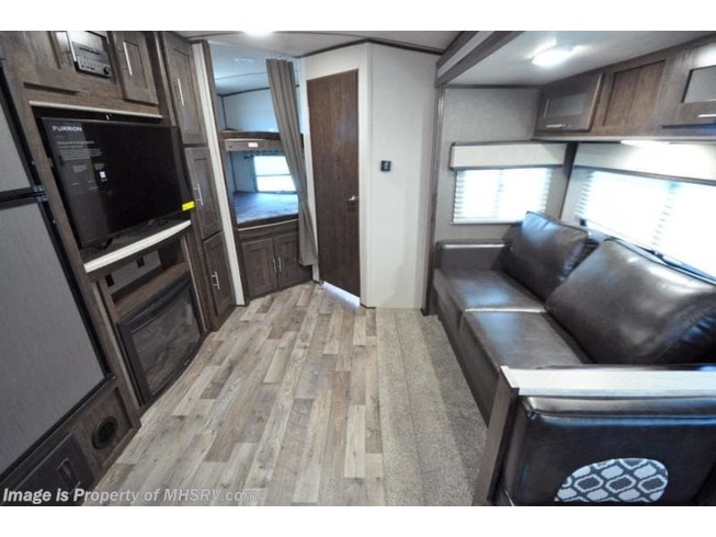 2019 Cruiser RV Radiance Ultra-Lite 26BH Bunk Model RV for Sale W/2 A/C - New Travel Trailer For Sale by Motor Home Specialist in Alvarado, Texas