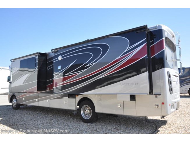 2018 Vacationer 35P W/ Res Fridge, King, Ext TV by Holiday Rambler from Motor Home Specialist in Alvarado, Texas