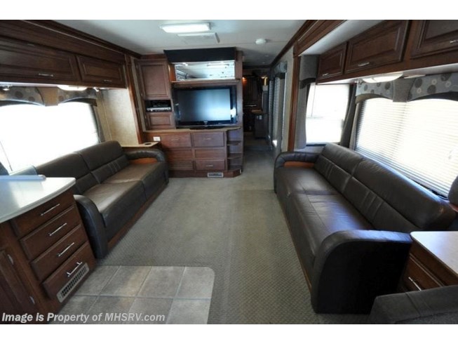 2008 Fleetwood Discovery 40X W/ 3 Slides, Ext TV - Used Diesel Pusher For Sale by Motor Home Specialist in Alvarado, Texas