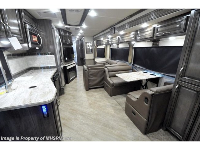 2019 Fleetwood Bounder 35K Bath & 1/2 RV for Sale W/ OH Loft, W/D - New Class A For Sale by Motor Home Specialist in Alvarado, Texas