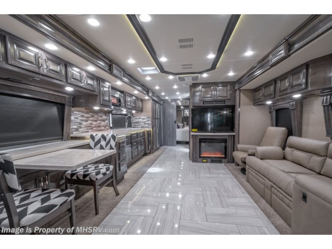 2019 Fleetwood Discovery 38F W/ Aqua Hot, OH Loft, 3 A/Cs,Tech Pkg - New Diesel Pusher For Sale by Motor Home Specialist in Alvarado, Texas