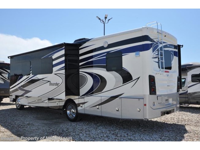 2018 Bounder 33C W/ King, OH Loft, Ext TV by Fleetwood from Motor Home Specialist in Alvarado, Texas