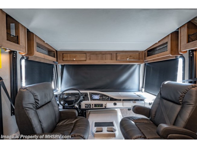 2019 Admiral 28A RV W/ Theater Seats, King & Res Fridge by Holiday Rambler from Motor Home Specialist in Alvarado, Texas