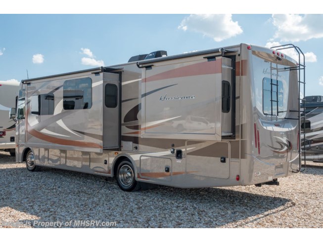 2016 Hurricane 31S W/ Ext TV & Kitchen, OH Loft by Thor Motor Coach from Motor Home Specialist in Alvarado, Texas