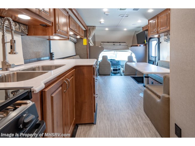 2019 Fleetwood Jamboree 30F Class C RV for Sale W/ Ext TV, King - New Class C For Sale by Motor Home Specialist in Alvarado, Texas