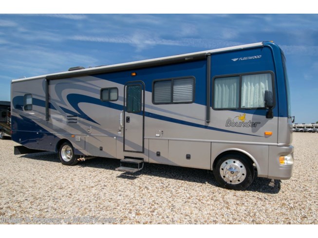 Used 2008 Fleetwood Bounder 34G Class A Gas Consignment RV available in Alvarado, Texas