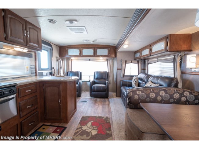 2015 Forest River Wildwood Heritage Glen 263RL Travel Trailer RV for Sale at MHSRV - Used Travel Trailer For Sale by Motor Home Specialist in Alvarado, Texas