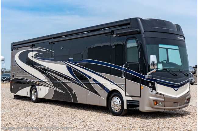 2018 Fleetwood Discovery LXE 40X 380HP Diesel Pusher W/ King, W/D Consignment RV