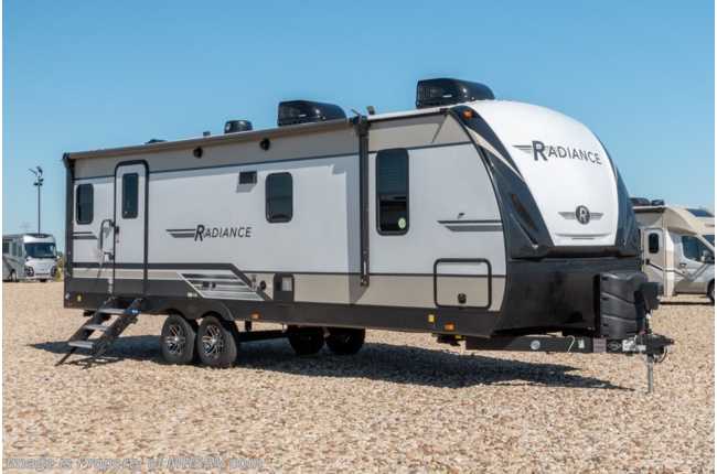 2020 Cruiser RV Radiance Ultra-Lite 25RB RV for Sale W/King, 2 A/Cs &amp; Stabilizers