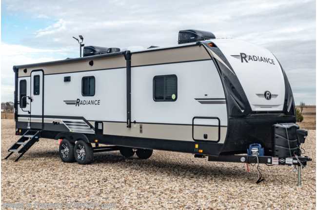 2020 Cruiser RV Radiance Ultra-Lite 28RS W/ King Bed, Stabilizers &amp; 2 A/Cs