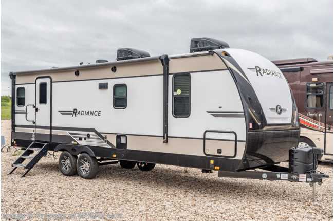 2021 Cruiser RV Radiance Ultra-Lite 25RB W/ King, Walk-In Pantry, 2 A/Cs, Power Stabilizers