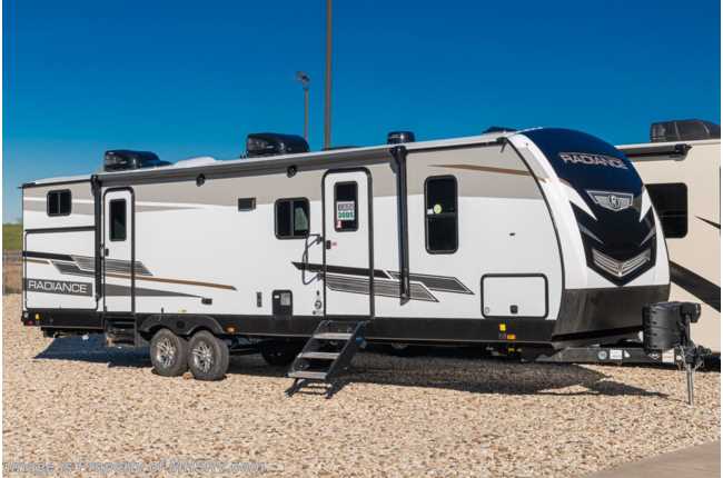2021 Cruiser RV Radiance Ultra-Lite 30DS Bunk Model, Bath &amp; W/ Theater Seats, King, Stabilizers, 2 A/Cs