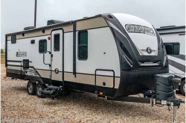 2019 Cruiser RV Radiance R-24BH W/ Pwr Awning, Oven, Night Shades &amp; Exterior Cooktop