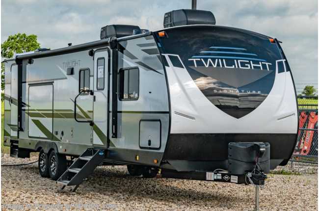 2021 Thor Twilight TWS 3180 Bunk Model W/ Theater Seats, King Bed, Power Stabilizers, Dual A/Cs