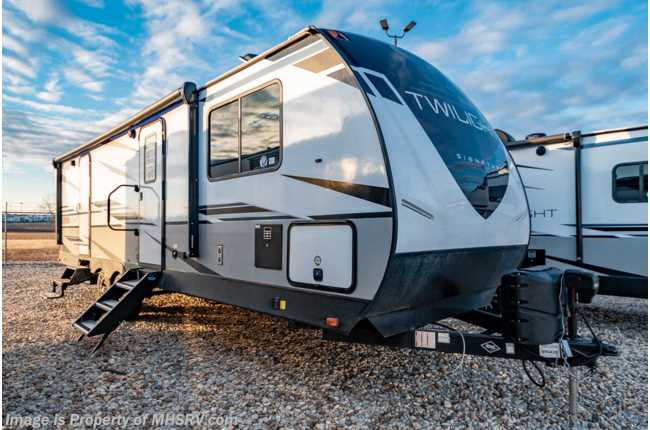 2022 Twilight RV TWS 2840 W/ 50AMP, 2ND A/C, Theater Seats, Pwr Stabilizer Jacks, King Bed Slide System