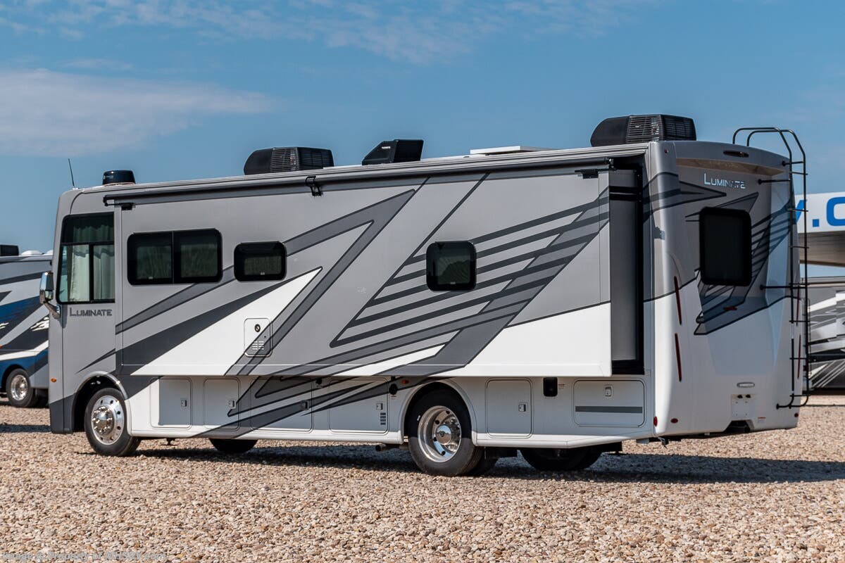 New 2025 Thor Motor Coach Luminate MM30 available in Alvarado, Texas