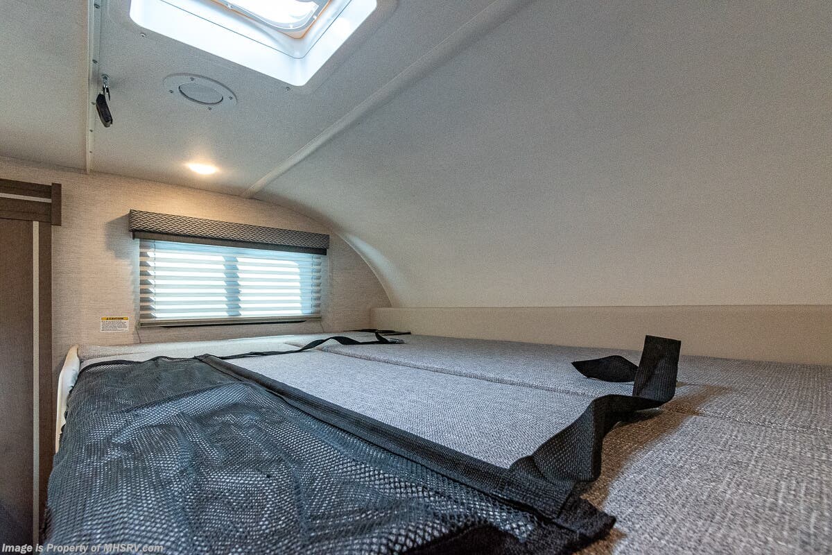 New 2025 Thor Motor Coach Four Winds 27P available in Alvarado, Texas