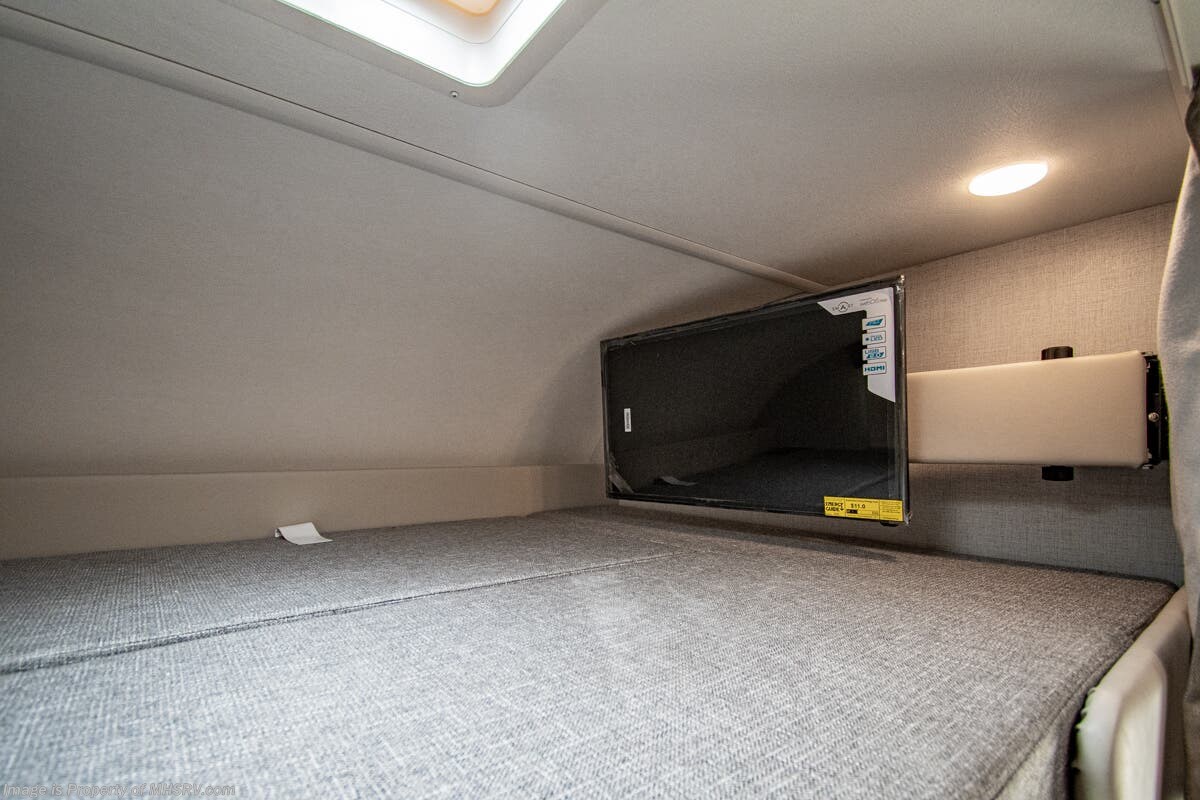 New 2026 Thor Motor Coach Four Winds 19Z available in Alvarado, Texas