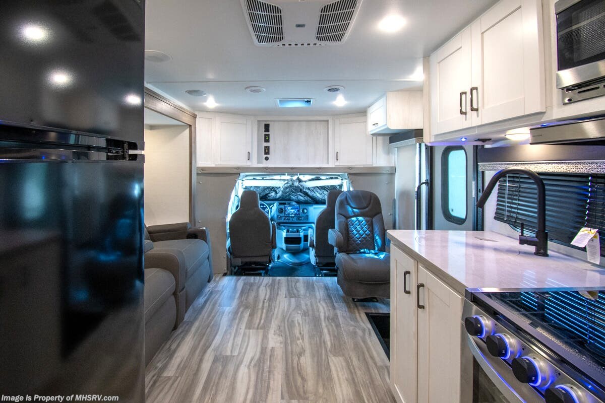 Call now about this 2025 Gulf Stream BTouring Cruiser 5255B! 2025 Gulf Stream BTouring Cruiser 5255B - New Class C For Sale by Motor Home Specialist in Alvarado, Texas