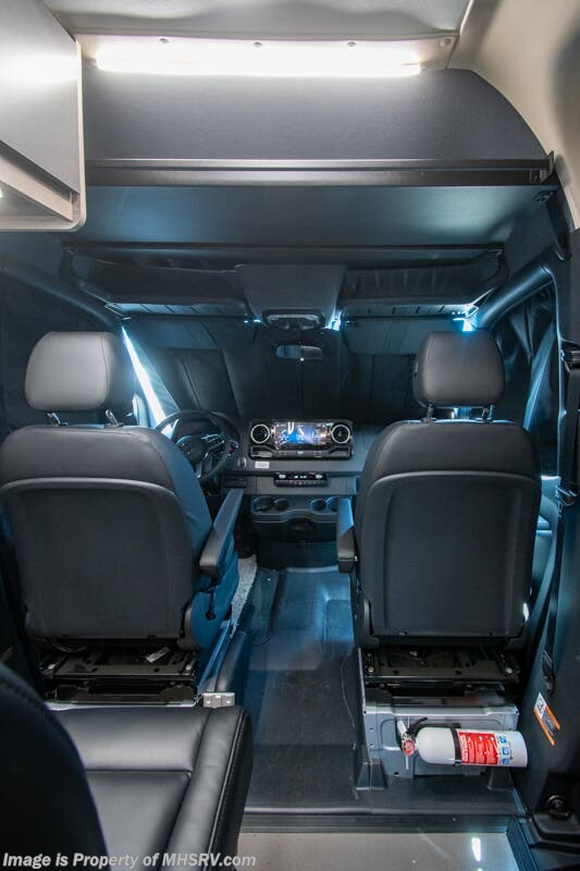 Contact us now about this 2026 Entegra Coach Launch 19YG! 2026 Launch 19YG by Entegra Coach from Motor Home Specialist in Alvarado, Texas