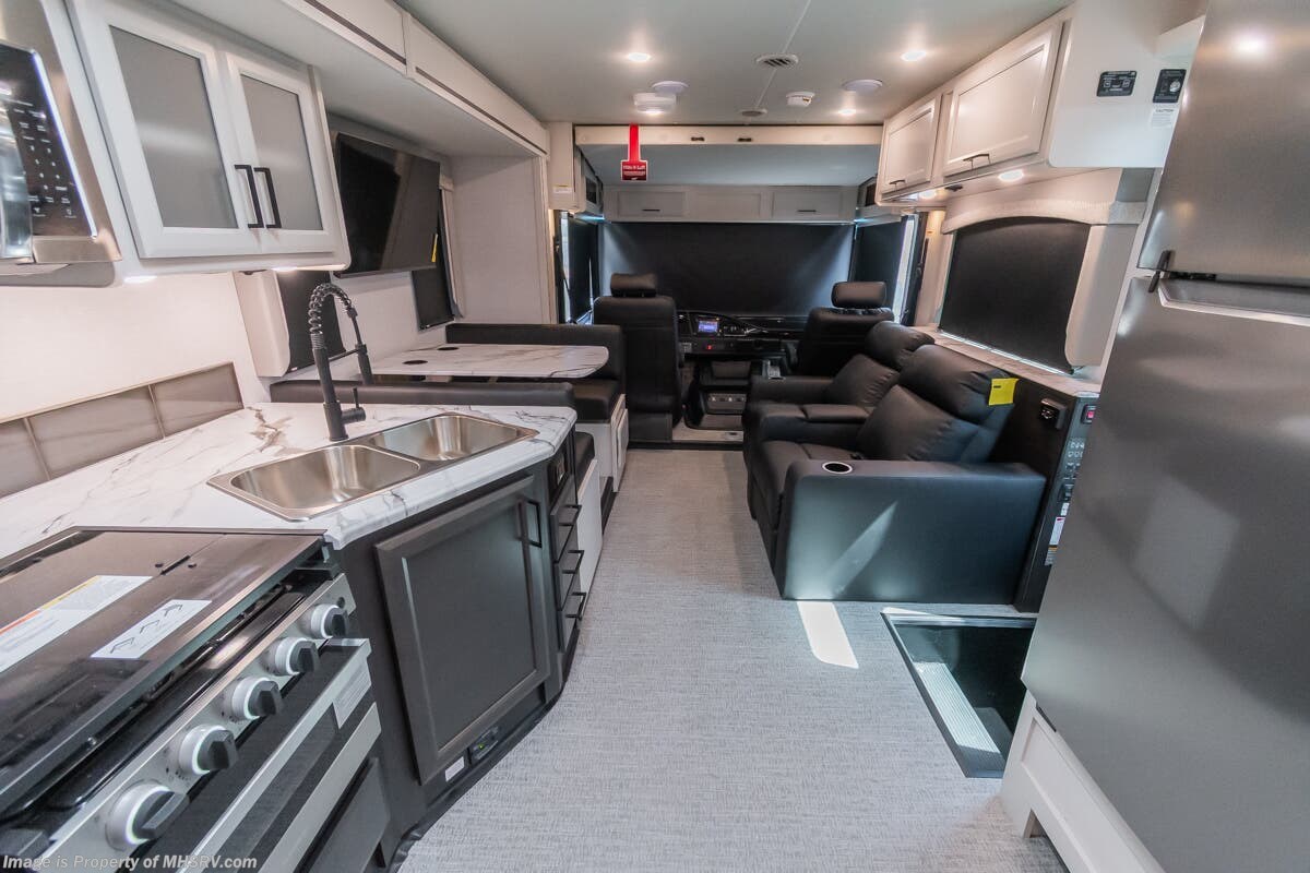Call now about this 2026 Fleetwood Flair 28A! 2026 Fleetwood Flair 28A - New Class A For Sale by Motor Home Specialist in Alvarado, Texas