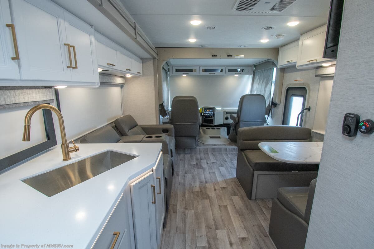 Call now about this 2026 Thor Motor Coach Resonate 29D! 2026 Thor Motor Coach Resonate 29D - New Class A For Sale by Motor Home Specialist in Alvarado, Texas