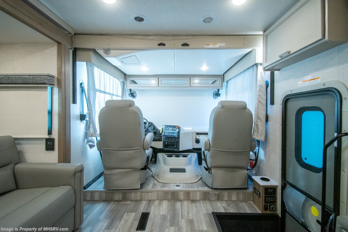 Contact us now about this 2026 Thor Motor Coach Luminate CC35! 2026 Luminate CC35 by Thor Motor Coach from Motor Home Specialist in Alvarado, Texas