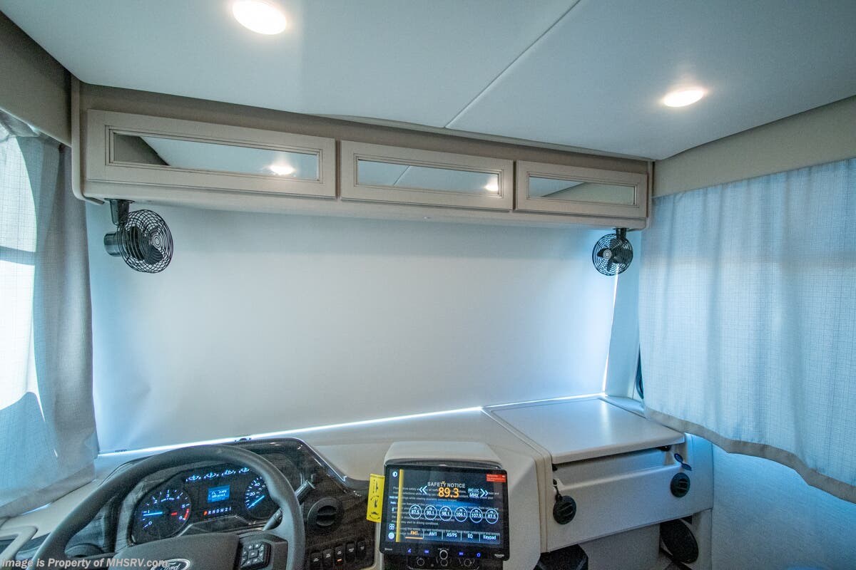 New 2026 Thor Motor Coach Luminate CC35 available in Alvarado, Texas