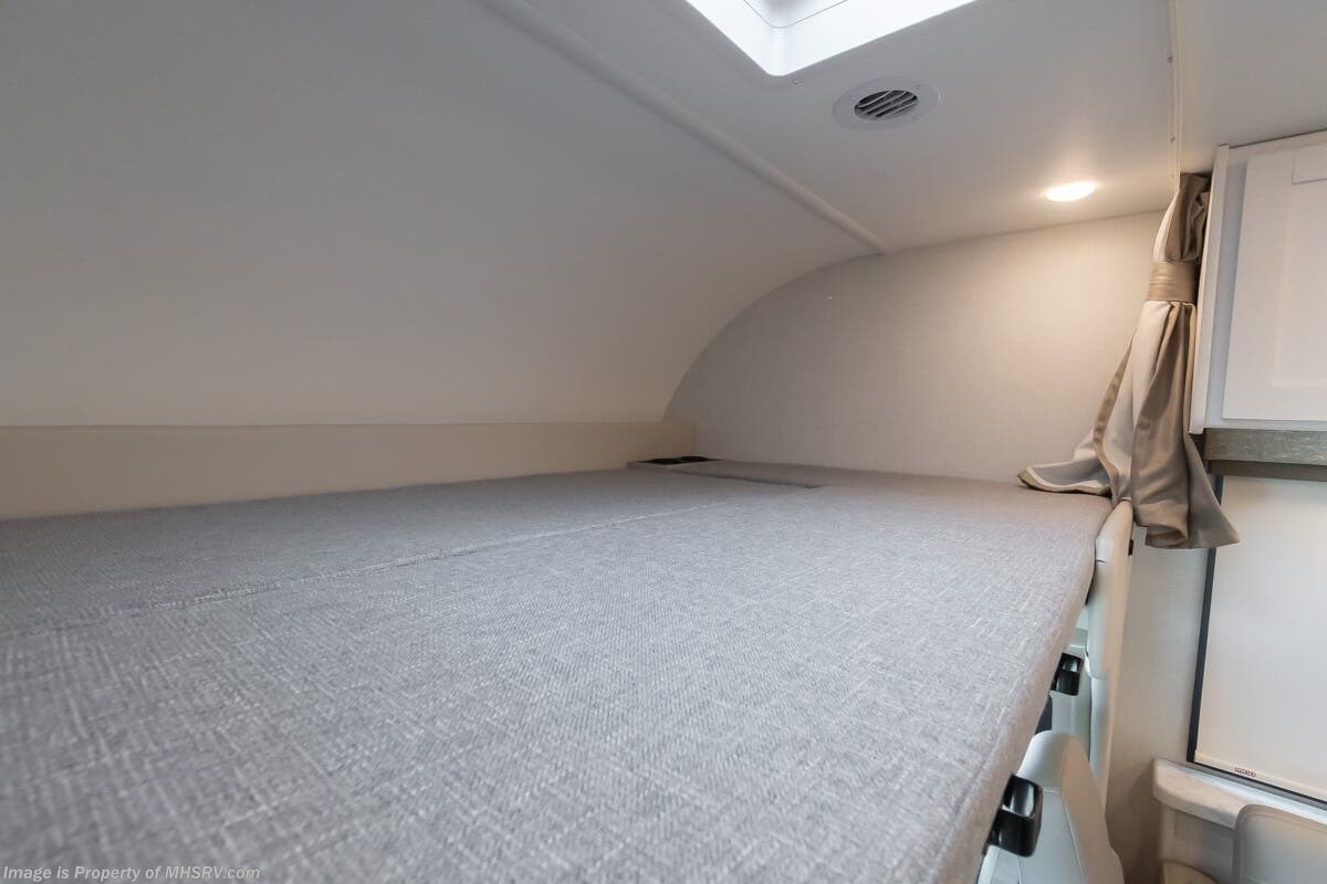 New 2026 Thor Motor Coach Four Winds 31E available in Alvarado, Texas