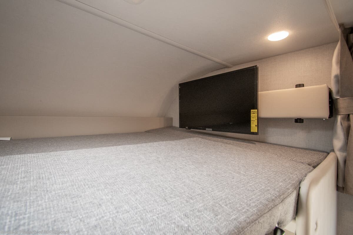 New 2026 Thor Motor Coach Four Winds 19Z available in Alvarado, Texas