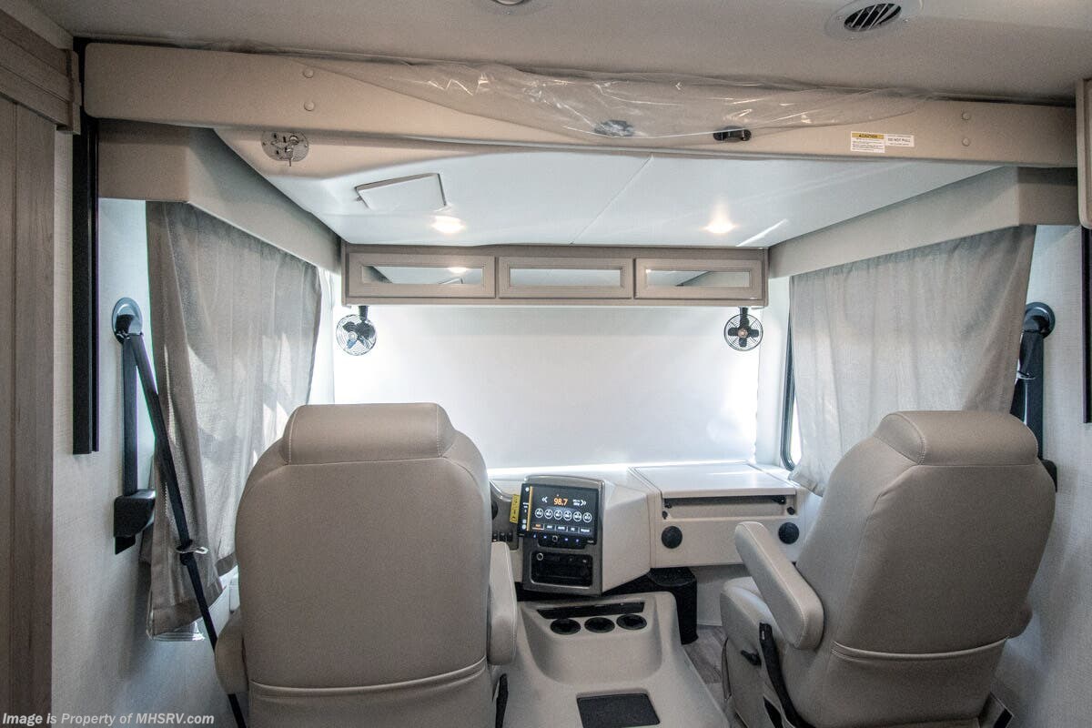 New 2026 Thor Motor Coach Hurricane 29L available in Alvarado, Texas