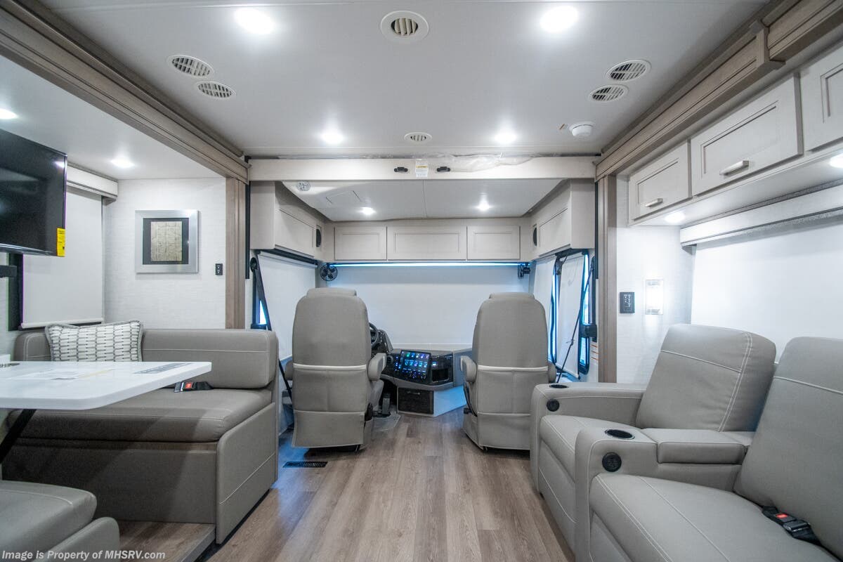 Contact us now about this 2026 Thor Motor Coach Riviera 39BH! 2026 Riviera 39BH by Thor Motor Coach from Motor Home Specialist in Alvarado, Texas