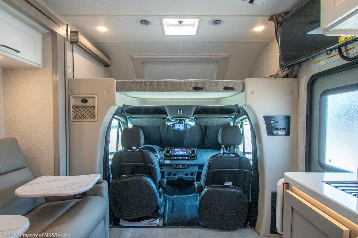 Contact us now about this 2026 Thor Motor Coach Quantum Sprinter GL24! 2026 Quantum Sprinter GL24 by Thor Motor Coach from Motor Home Specialist in Alvarado, Texas