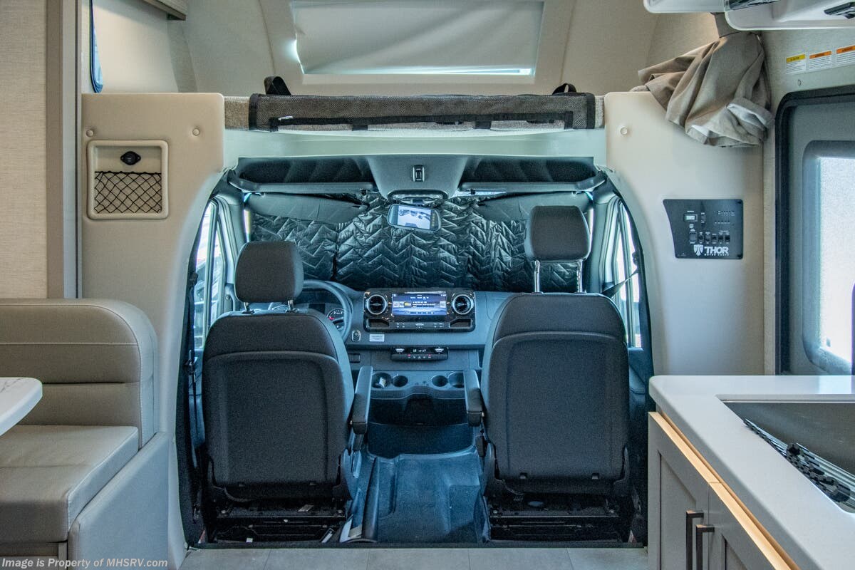 Contact us now about this 2026 Thor Motor Coach Quantum Sprinter MB24! 2026 Quantum Sprinter MB24 by Thor Motor Coach from Motor Home Specialist in Alvarado, Texas