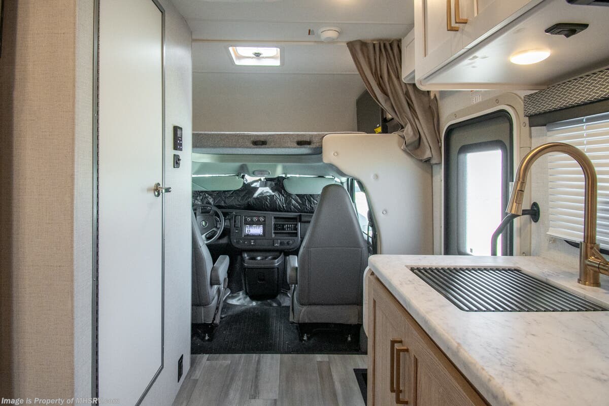 Contact us now about this 2026 Thor Motor Coach Four Winds 19Z! 2026 Four Winds 19Z by Thor Motor Coach from Motor Home Specialist in Alvarado, Texas