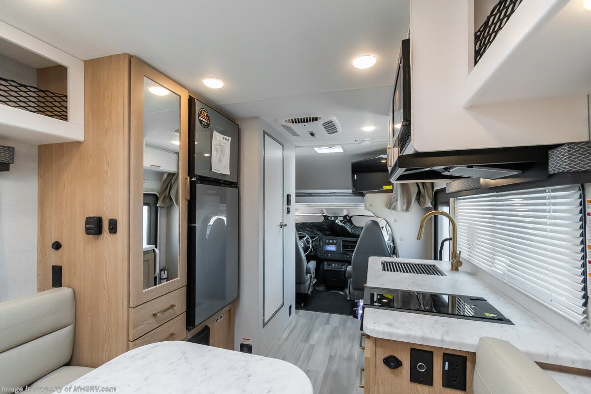 Call now about this 2026 Thor Motor Coach Four Winds 19Z! 2026 Thor Motor Coach Four Winds 19Z - New Class C For Sale by Motor Home Specialist in Alvarado, Texas