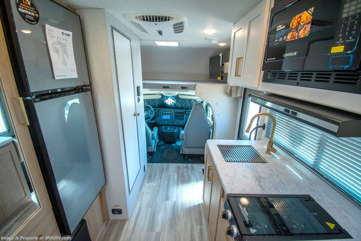 Call now about this 2026 Thor Motor Coach Four Winds 19Z! 2026 Thor Motor Coach Four Winds 19Z - New Class C For Sale by Motor Home Specialist in Alvarado, Texas