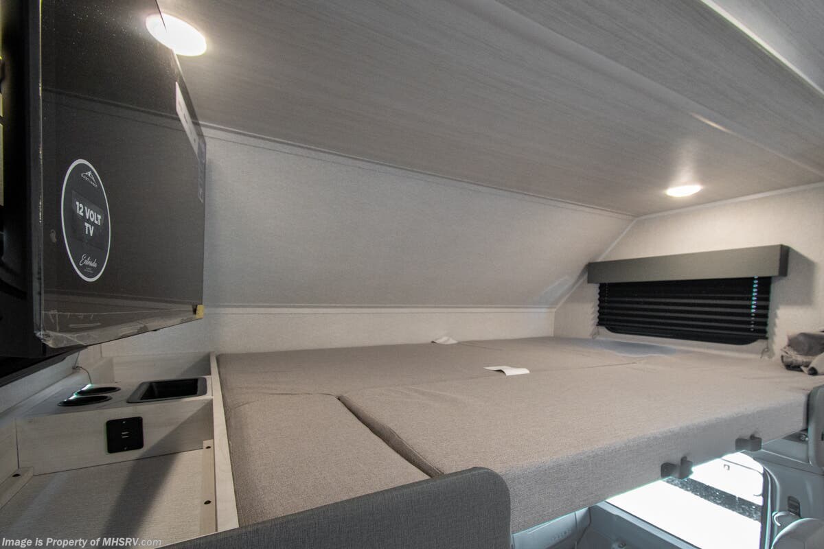 New 2025 East to West Entrada 3100FB available in Alvarado, Texas