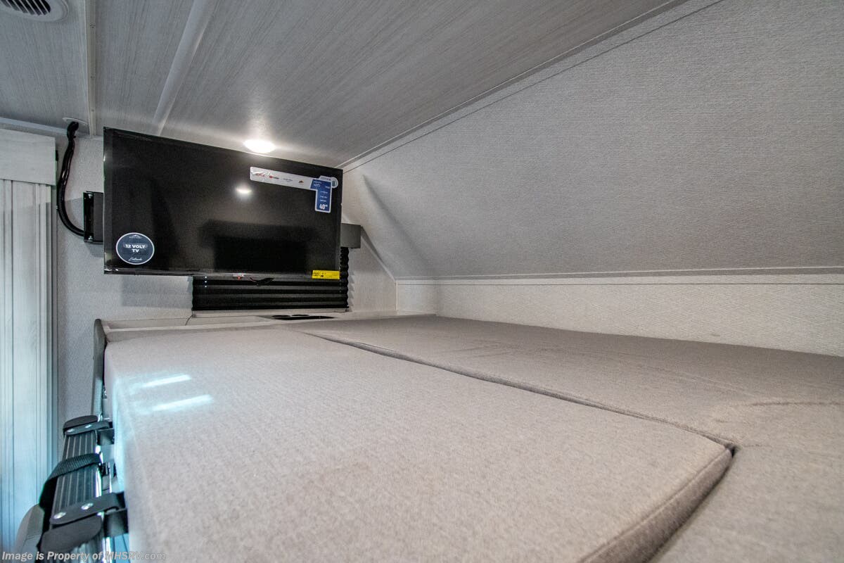 New 2025 East to West Entrada 3100FB available in Alvarado, Texas