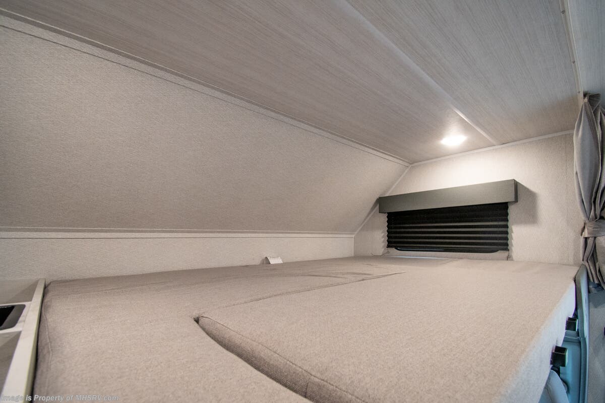 New 2025 East to West Entrada 2600DS available in Alvarado, Texas