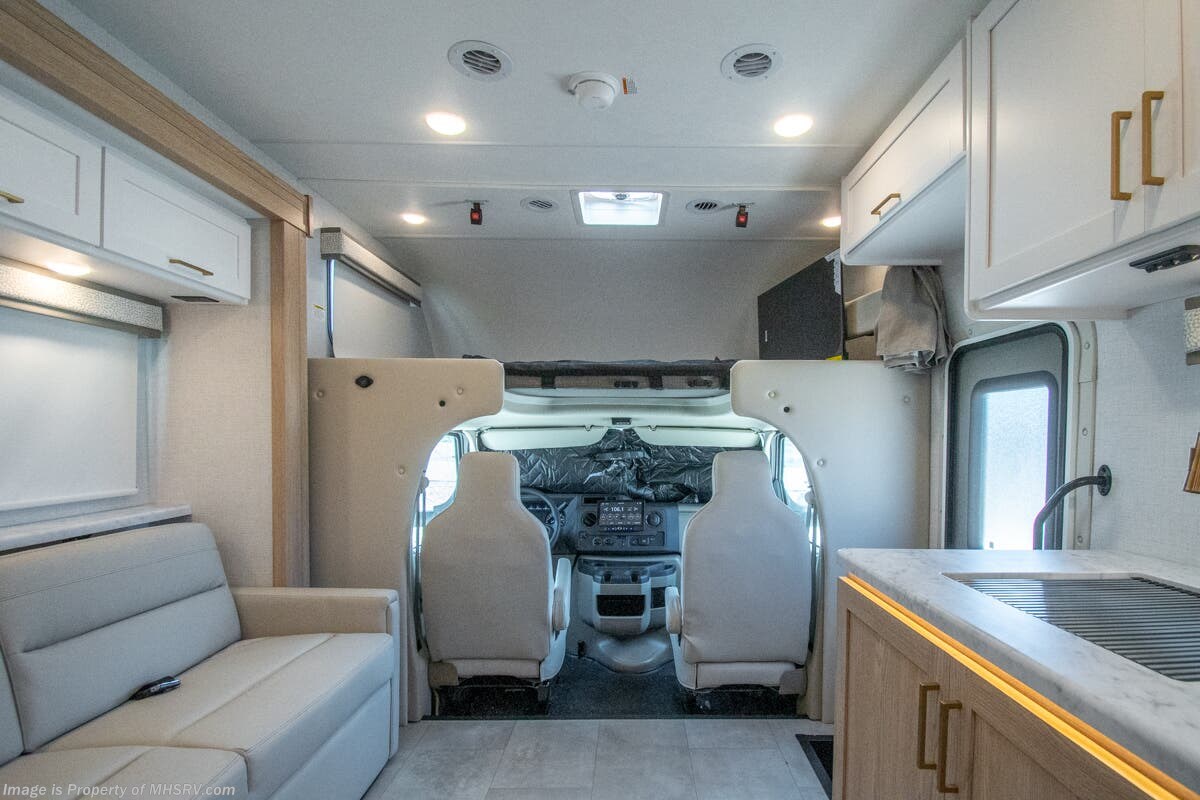 Contact us now about this 2026 Thor Motor Coach Chateau 31H! 2026 Chateau 31H by Thor Motor Coach from Motor Home Specialist in Alvarado, Texas