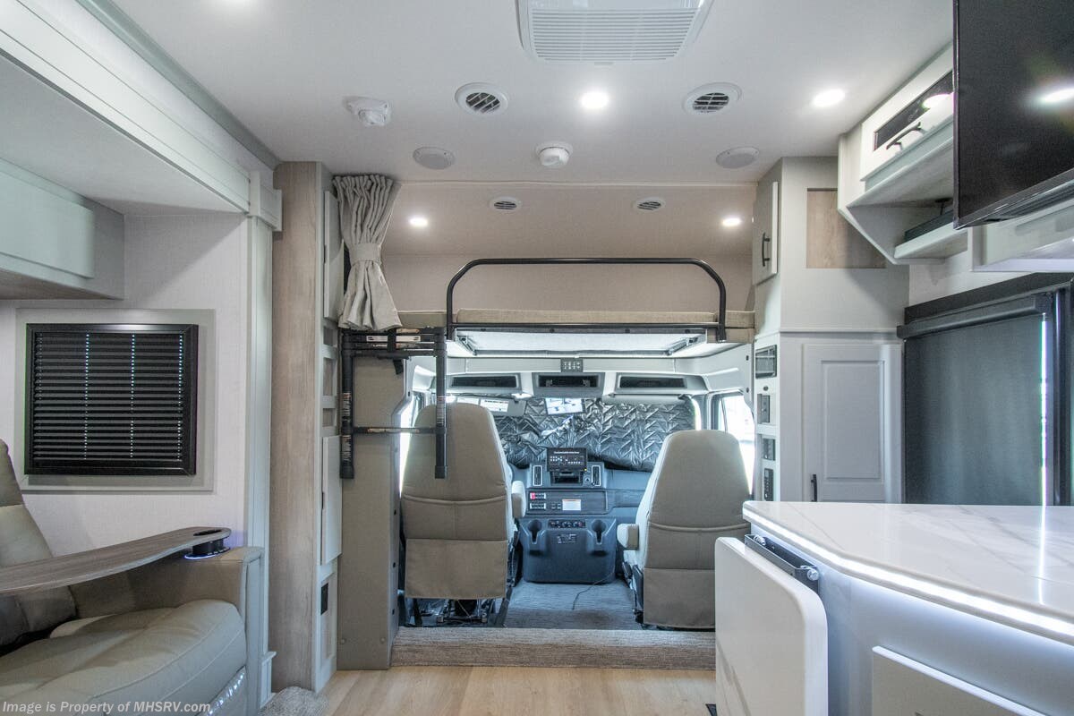 Contact us now about this 2026 Dynamax Corp Dynaquest XL 3700RB! 2026 Dynaquest XL 3700RB by Dynamax Corp from Motor Home Specialist in Alvarado, Texas