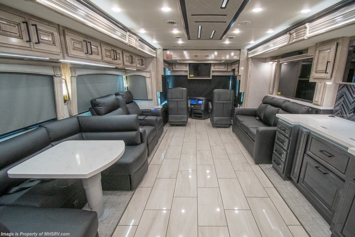 Call now about this 2026 Fleetwood Palisade 45CS! 2026 Fleetwood Palisade 45CS - New Diesel Pusher For Sale by Motor Home Specialist in Alvarado, Texas features Bath & 1/2