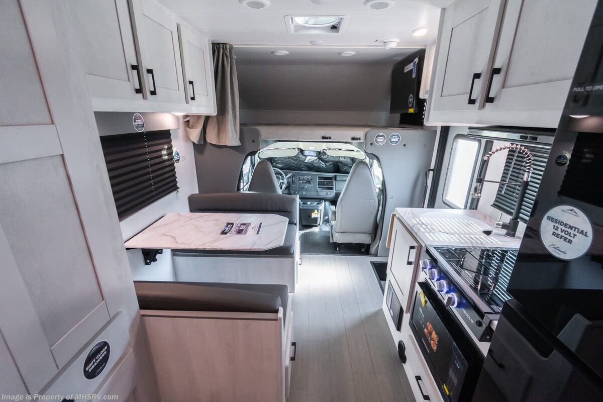 Call now about this 2026 East to West Entrada 210NS! 2026 East to West Entrada 210NS - New Class C For Sale by Motor Home Specialist in Alvarado, Texas