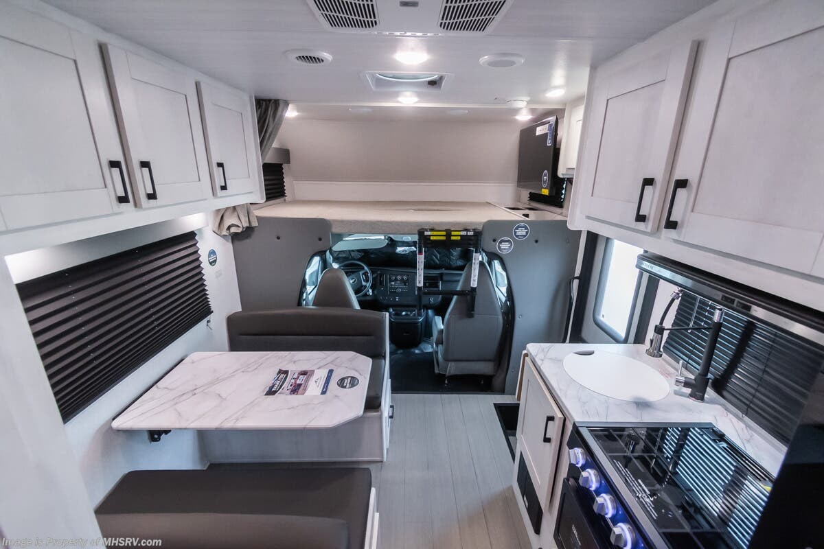 Call now about this 2026 East to West Entrada 210NS! 2026 East to West Entrada 210NS - New Class C For Sale by Motor Home Specialist in Alvarado, Texas