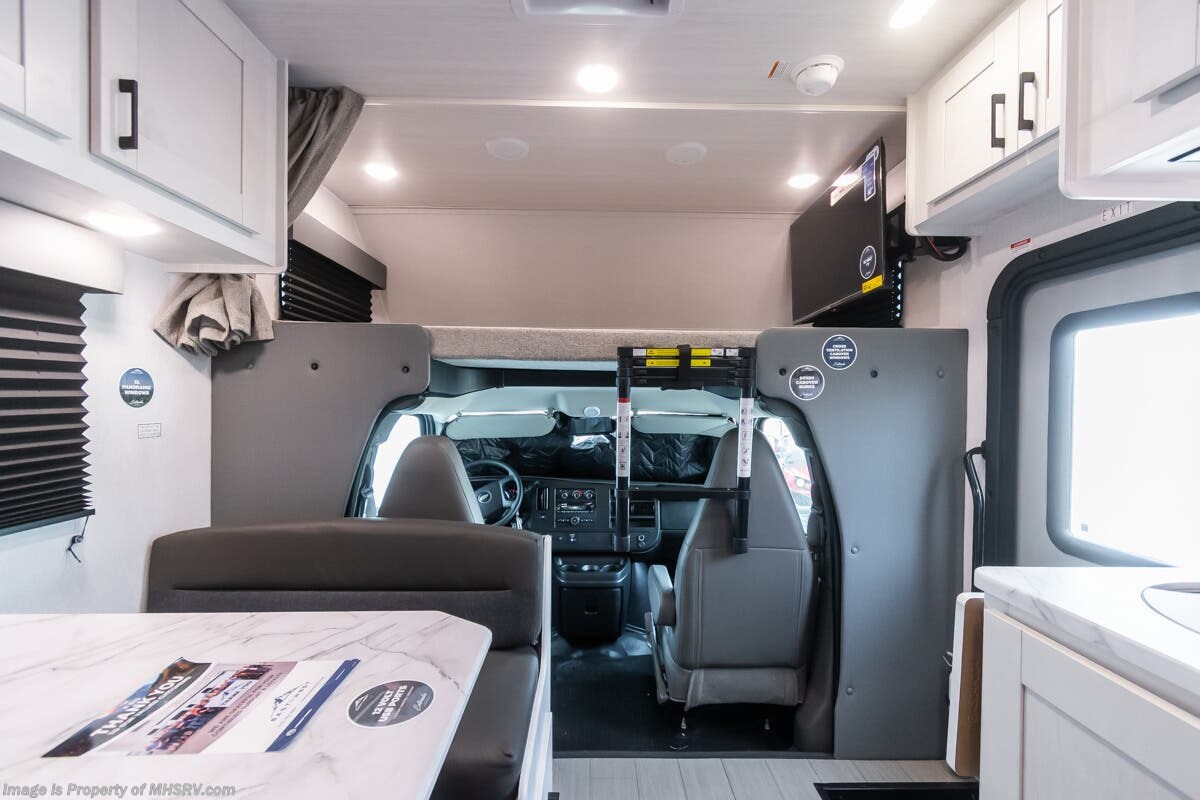 Contact us now about this 2026 East to West Entrada 210NS! 2026 Entrada 210NS by East to West from Motor Home Specialist in Alvarado, Texas