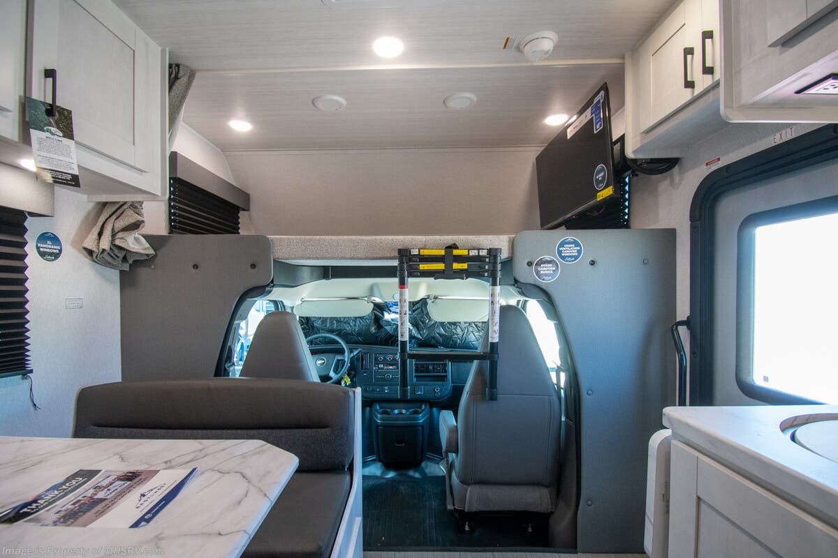 Contact us now about this 2026 East to West Entrada 210NS! 2026 Entrada 210NS by East to West from Motor Home Specialist in Alvarado, Texas