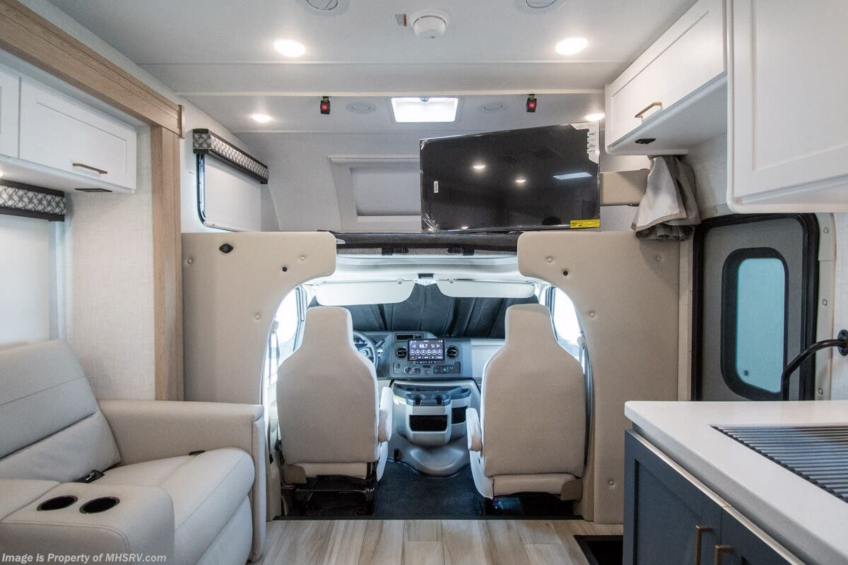 New 2026 Thor Motor Coach Quantum HS31 available in Alvarado, Texas