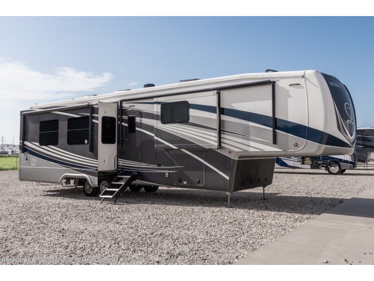 Email now about this 2022 DRV Mobile Suites 41RKDB! Used 2022 DRV Mobile Suites 41RKDB available in Alvarado, Texas