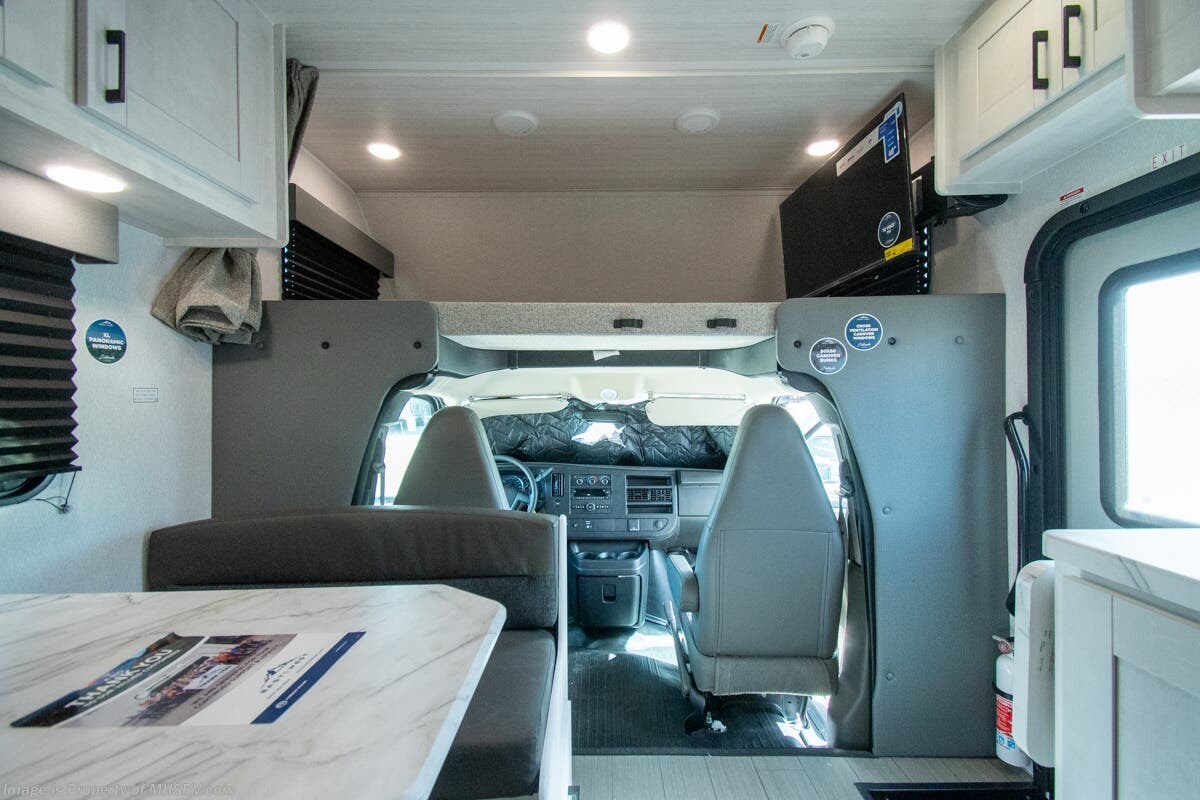 Contact us now about this 2026 East to West Entrada 210NS! 2026 Entrada 210NS by East to West from Motor Home Specialist in Alvarado, Texas